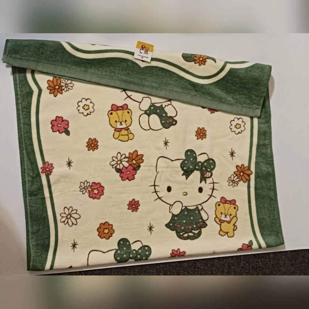Hello kitty Sanrio bath towel